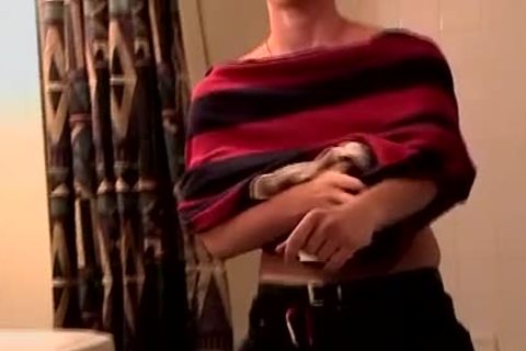 Max Strokes His gigantic Pierced American shlong - Max