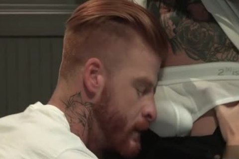 Muscle Bear anal invasion With Facial cum