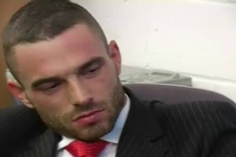 man Strokes 10-Pounder