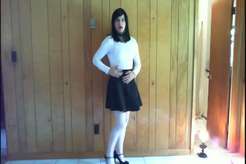 slutty ladyboy Rides A dildo