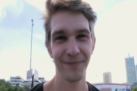 taut Hitchhiker Opens Up