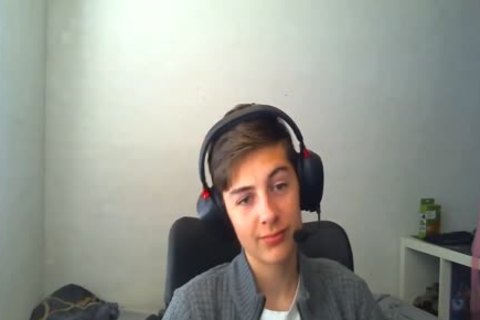 Danish 18 Year Headset teen & Masturbation Camshow (Boyztube)