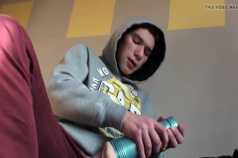 Xhamster.com 8054902 massive Uncut bonks Flashlight 720p.mp4