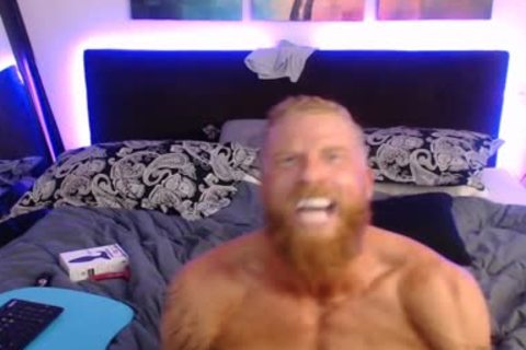 Straight Ginger cam guy
