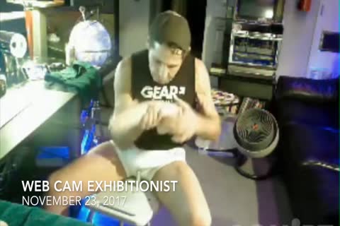 sex-toy Exhibitionist On cam