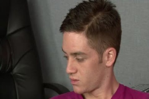 Boss bangs Out His young man Assistant In The Office