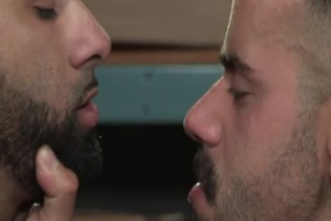 Muscle Bear Flip Flop With ass ejaculation