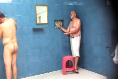males'S SHOWERS