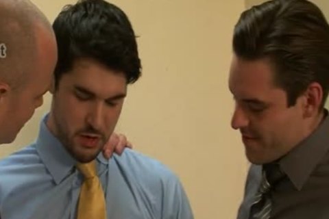 Straight dude gets a buzz out of hard ramming