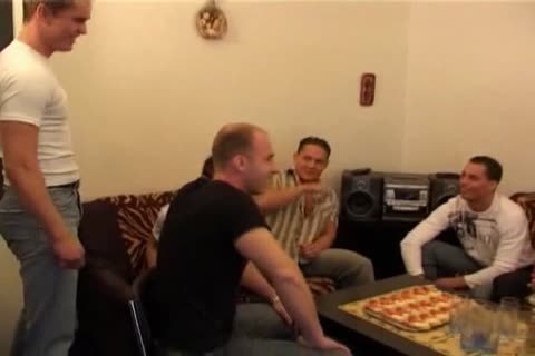 Cliff Colhaun In The Middle Of A homosexual group sex