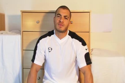 Muscle Farid Solo wank