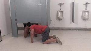 Bromo: Blowjob from American Athlete