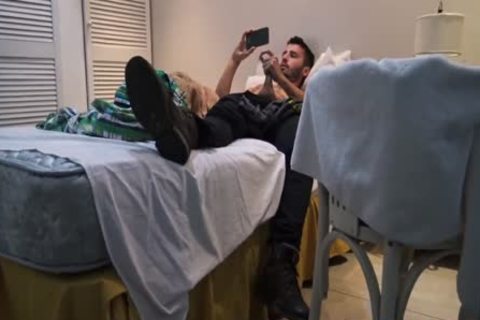 BrasileÃ±o Se Deja Follar Por Dinero