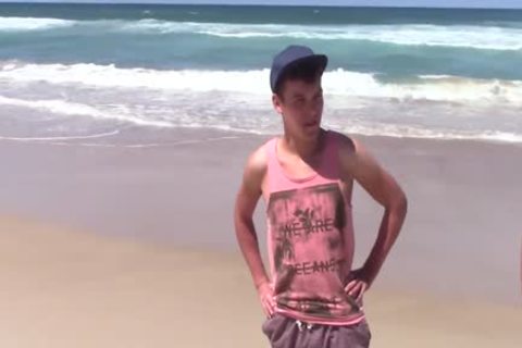 Straight Aussie At The Gloyhole