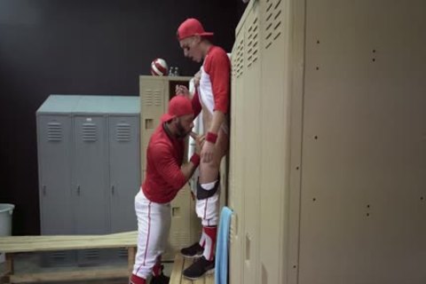 Locker Room drilling - Tristan Hunter And Eddy Ceetee