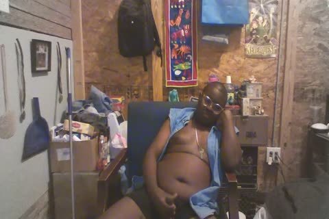 Who Wants To Play With The daddy schlong Pipe