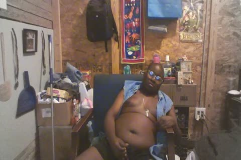 Who Wants To Play With The daddy schlong Pipe