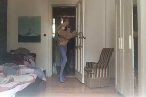 snatch IS ALWAYS HUNGRY FOR bare knob