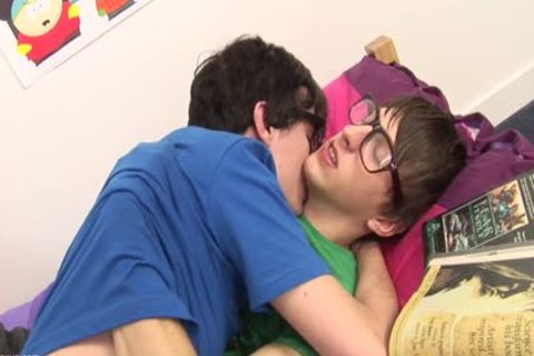 Jaye Elektra And Kurt Maddox Flip pound raw