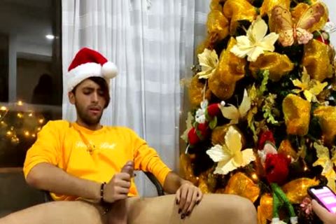 My Christmas Present To A Fan Was To Let Him Control My sextoy Till I cum