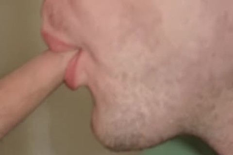 Campus Gloryhole 65 Straight First Timer