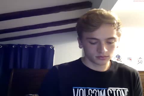 Blond teen Cums On sex dildo And Licks his sex cream - Chaturbate