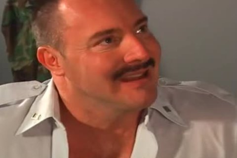 receiveting banged By A huge Bul