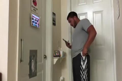 Fit Gruff lad Visits The Gloryhole