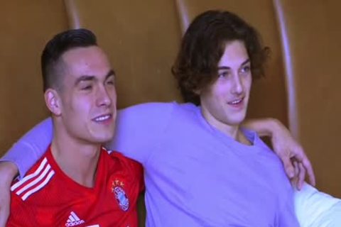 Randy Reno bangs Tatted 10-Pounder Travis