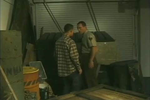 MP Helps Soldier acquire Even With A smutty Cop