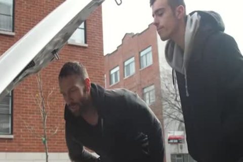 Bailed Out â€“ Sean Peek & Kit Cohen