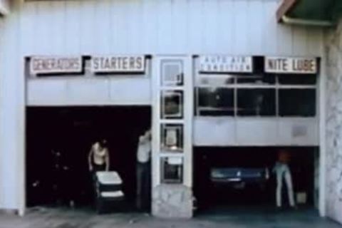 The_grease_monkeys_1978_part_4