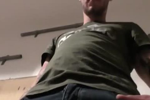 Brit Goes deep