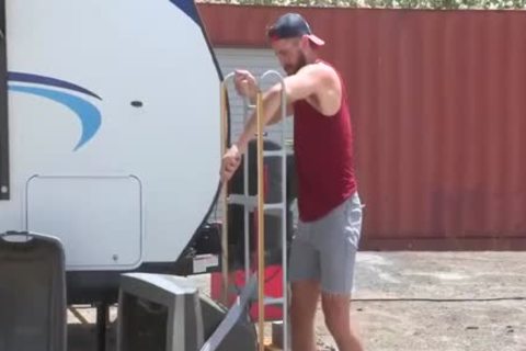 Wesley Woods & Jack Dixon - TV Repair