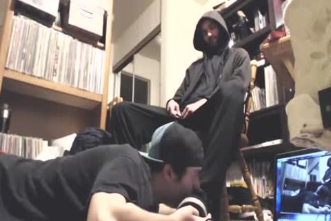 'Paid Homeless dude To Let Me Smell His Feet And Rim His wazoo'