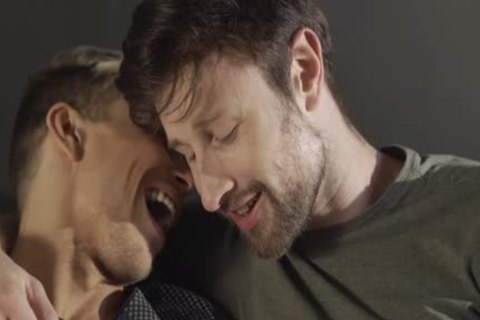 Drew Dixon & Ethan Chase - yummy Flip fuck