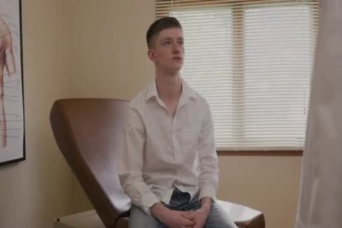 Virgin teen Opened Up Ready For Sex With cream