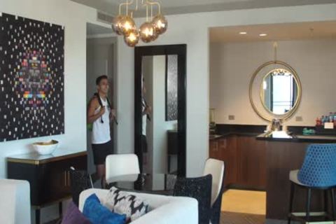 ManRoyale – Broken Hearted Stepbro