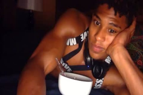 kinky dark Is caressed In Live