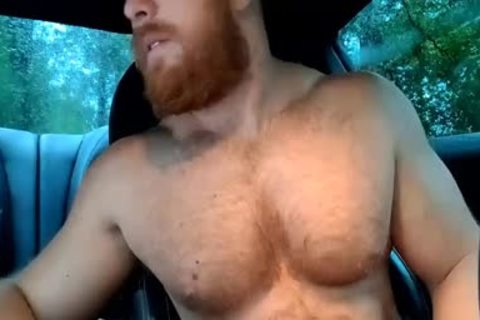 man Masturbates In His Car