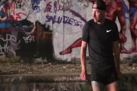 pound A Jogger - ?