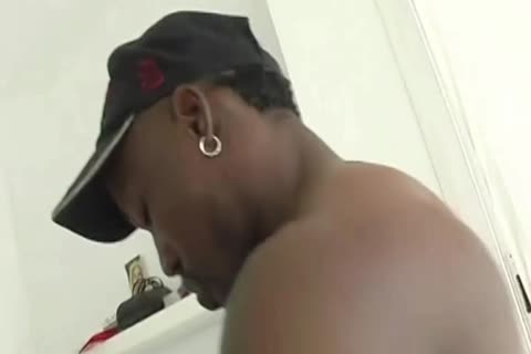 Tag-teaming The bawdy cleft lad - Interracial 3some
