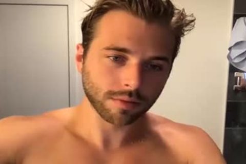 fashionable chap Bathing In Live