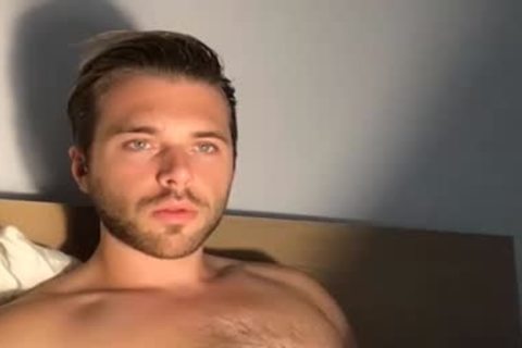 fashionable chap Bathing In Live