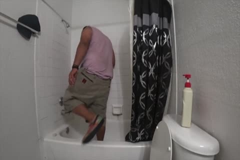 chubby Bear Dancing And Taking A Shower