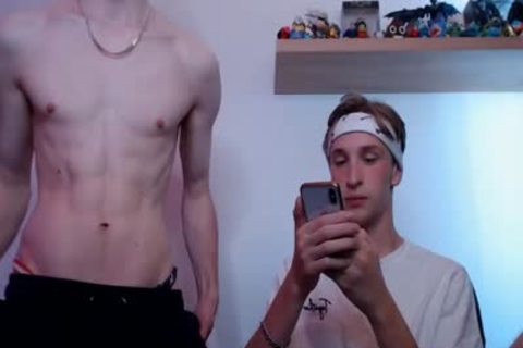 youthful boyz sucking weenie