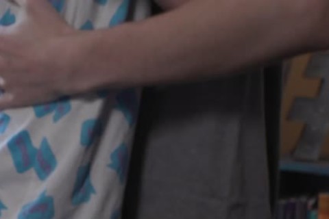 legal age teenager twink gets arsehole screwed FOR FIRST TIME! crazy!