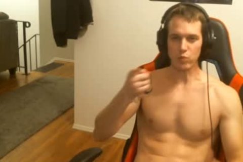 twink Masturbating while In Live