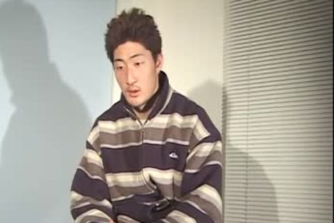 Athletic japanese gay needs handjob