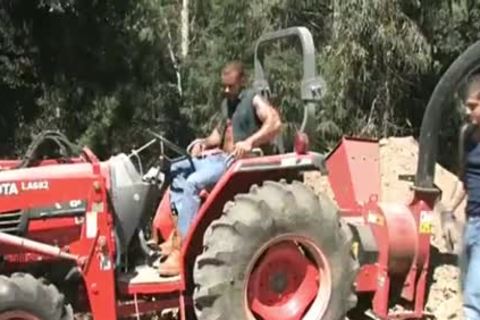 Two Farm Bumpkins, moist Jeans And An Archaic a-hole pound